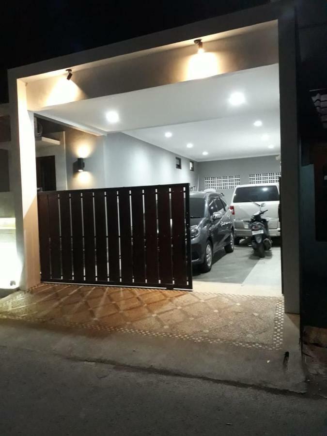 Imperial Villa Syariah Γιογκιακάρτα Εξωτερικό φωτογραφία